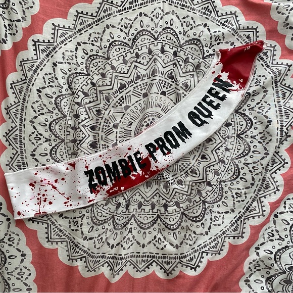 Chasing Fireflies Zombie Prom Queen Costume - Picture 5 of 6